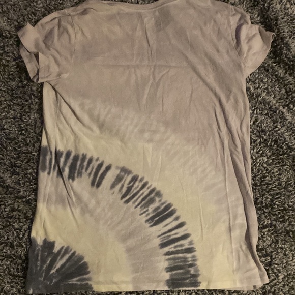 Pink shirt, rarely worn, size large - Picture 3 of 3